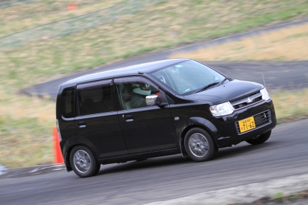 �t���[���s